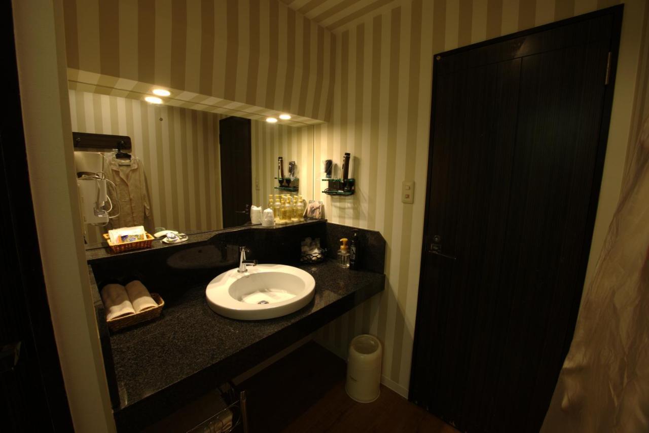 Hotel Allure (Adults Only) Nagoya Exteriör bild
