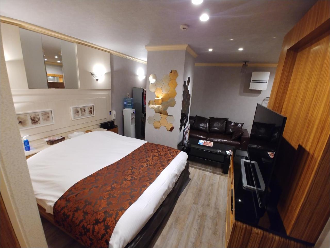 Hotel Allure (Adults Only) Nagoya Exteriör bild
