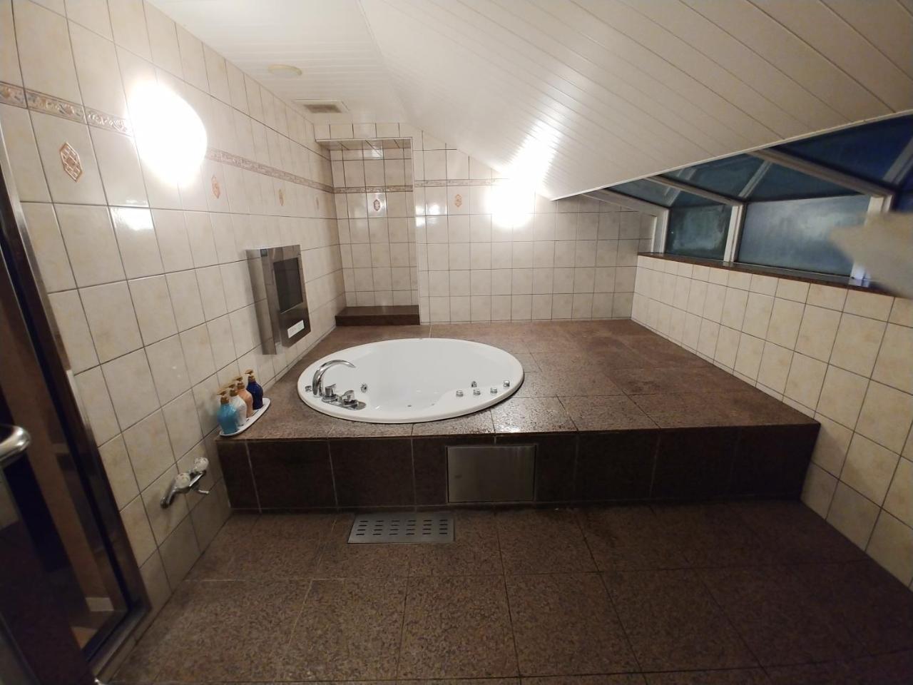 Hotel Allure (Adults Only) Nagoya Exteriör bild